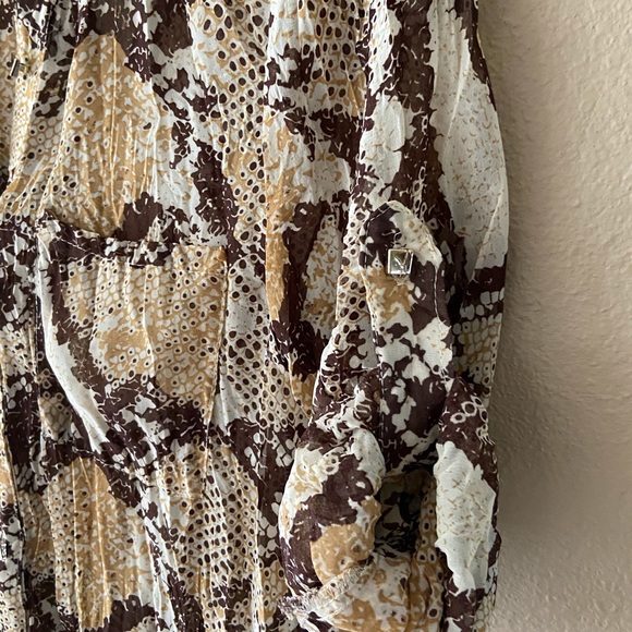Snake print button down high low top - Picture 6 of 6